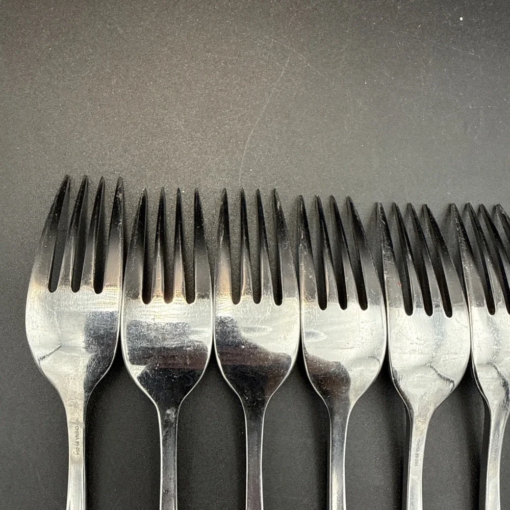 Oneida Icarus Stainless Flatware Dinner Forks Replacement Lot of 8